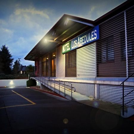Motel Los Abedules Овиедо Екстериор снимка