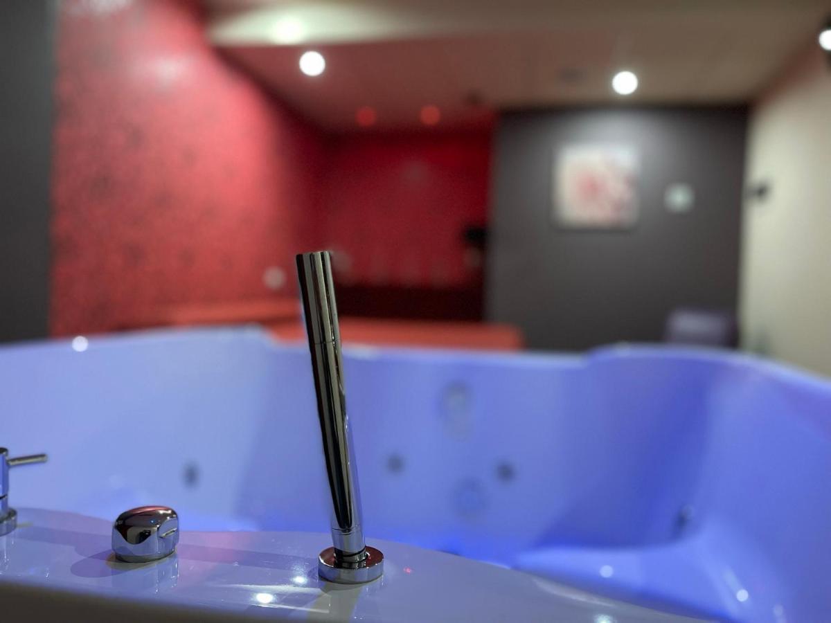 Motel Los Abedules Овиедо Екстериор снимка